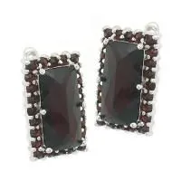 Серьги из серебра с натуральным гранатом