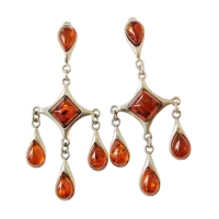 Серьги из серебра с натуральным янтарем