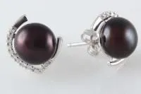 Серьги из серебра с черным жемчугом и фианитами