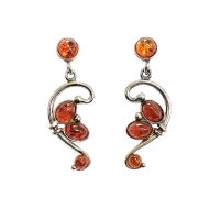 Серьги пусеты из серебра с натуральным янтарем