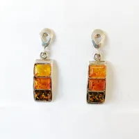 Серьги пусеты из серебра с натуральным янтарем
