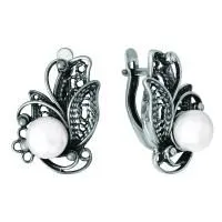 Серьги из черненого серебра с культивированным жемчугом
