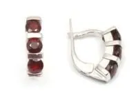 Серьги из серебра с натуральным гранатом