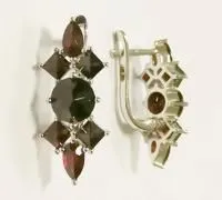 Серьги из серебра с натуральным гранатом