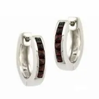 Серьги из серебра с натуральным гранатом