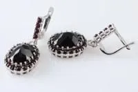 Серьги из серебра с натуральным гранатом Серьги из серебра с натуральным гранатом