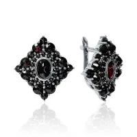 Серьги из серебра с натуральным гранатом