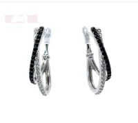 Серьги из серебра с черными и белыми фианитами