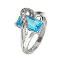 Кольцо из белого золота с бриллиантами и топазом