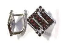 Серьги из серебра с натуральным гранатом
