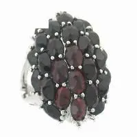 Кольцо из серебра с натуральным гранатом