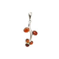 Подвеска из серебра с натуральным янтарем