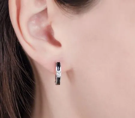 Серьги из серебра с черной эмалью и фианитами