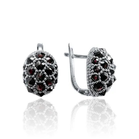 Серьги из серебра с натуральным гранатом