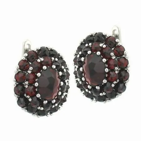 Серьги из серебра с натуральным гранатом