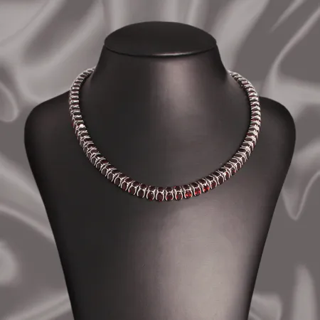 Колье из серебра с натуральным гранатом