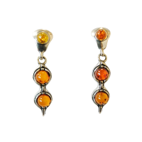 Серьги пусеты из серебра с натуральным янтарем