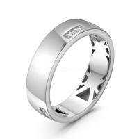 Серебряное обручальное кольцо с фианитами