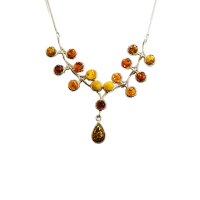 Колье из серебра с натуральным янтарем