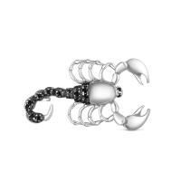 Брошь Скорпион из серебра с фианитами