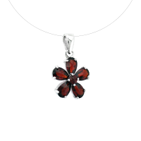 Подвеска из серебра с натуральным гранатом