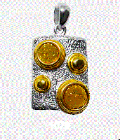Подвеска из серебра с янтарем и позолотой