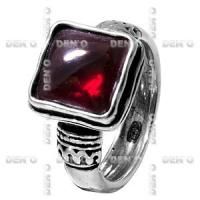 Кольцо из серебра с натуральным гранатом