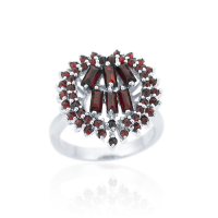 Кольцо из серебра с гранатом (Чехия)