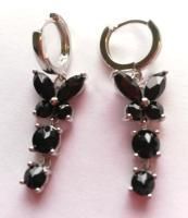 Серьги из серебра с натуральным гранатом