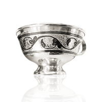 Чашка из серебра с чеканкой (Кубачи)