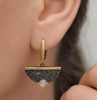 Серьги из серебра с натуральным белым опалом