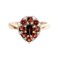 Кольцо из красного золота с гранатами и бриллиантами