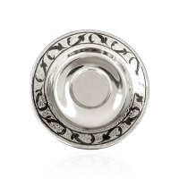 Блюдце из серебра с чеканкой (Кубачи)