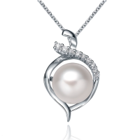 Подвеска из серебра с натуральным жемчугом и фианитами