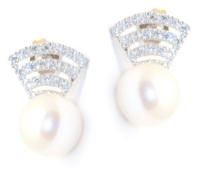 Серьги из серебра с жемчугом и фианитами