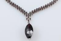 Колье из серебра с натуральным гранатом