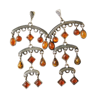 Серьги пусеты из серебра с натуральным янтарем