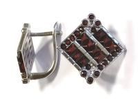 Серьги из серебра с натуральным гранатом