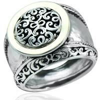 Кольцо из черненого серебра с этническим орнаментом и золотой пластиной