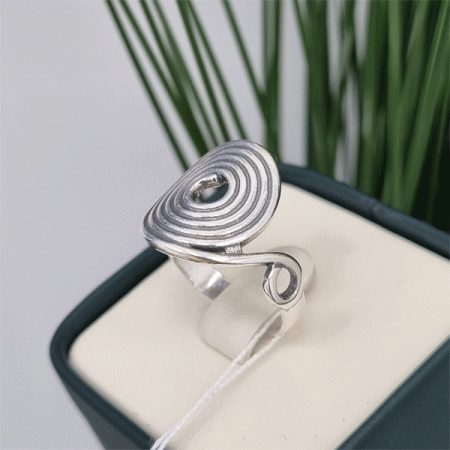 Кольцо Лабиринт из серебра с чернением