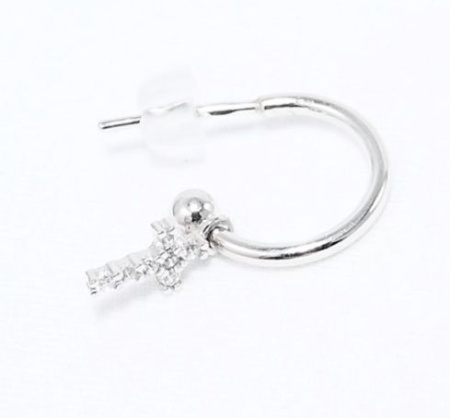 Серьга с подвеской-крестом из серебра с фианитами