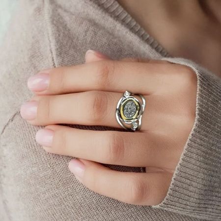 Кольцо из серебра с друзой агата и золотой пластиной