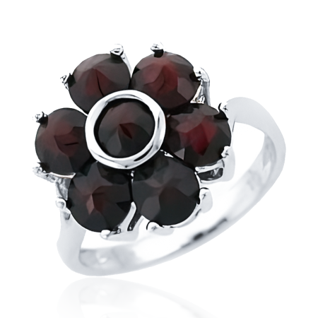 Кольцо из серебра с натуральным гранатом