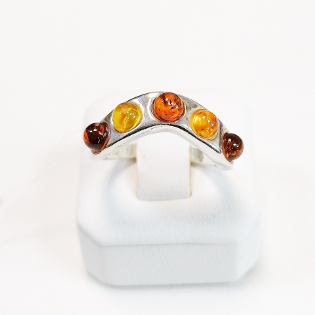 Кольцо из серебра с натуральным янтарем