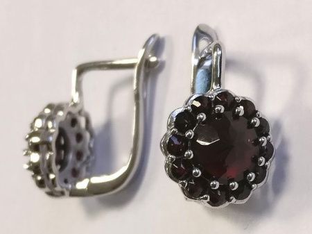 Серьги из серебра с натуральным гранатом