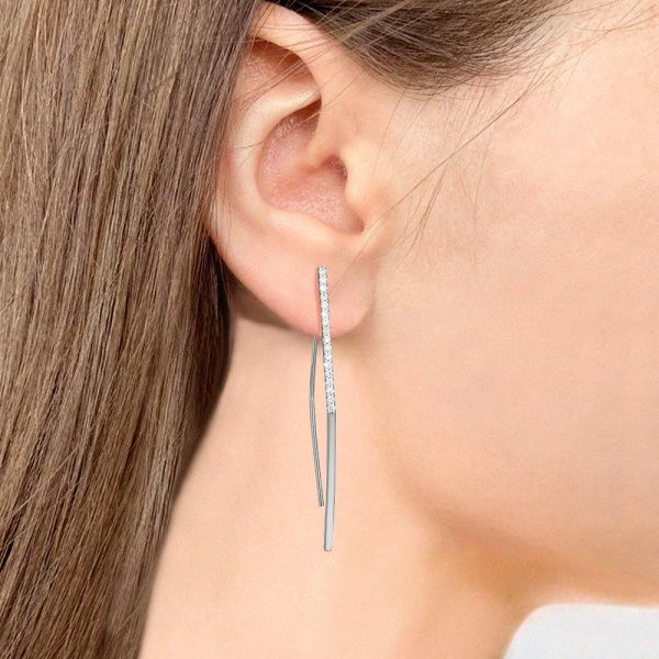 Серьги из серебра с фианитами