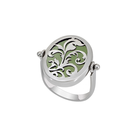Кольцо из серебра с нефриттом