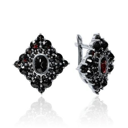 Серьги из серебра с натуральным гранатом