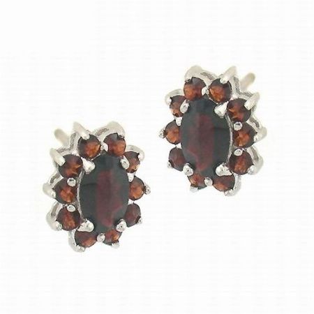 Серьги пусеты из серебра с натуральным гранатом