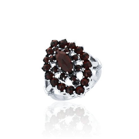 Кольцо из серебра с натуральным гранатом